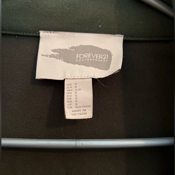 Women’s Green Jacket Forever21 size Small - Picture 7 of 7